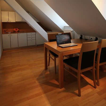 Apartments Villa Boltez Kranj Ruang foto