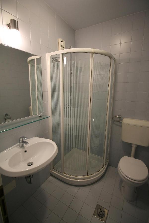 Apartments Villa Boltez Kranj Bagian luar foto