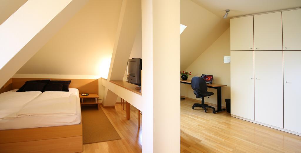 Apartments Villa Boltez Kranj Ruang foto