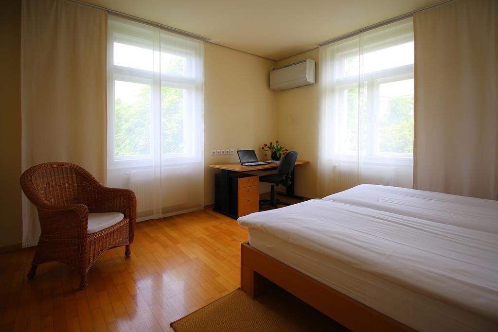 Apartments Villa Boltez Kranj Ruang foto