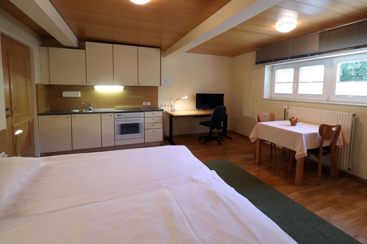 Apartments Villa Boltez Kranj Bagian luar foto